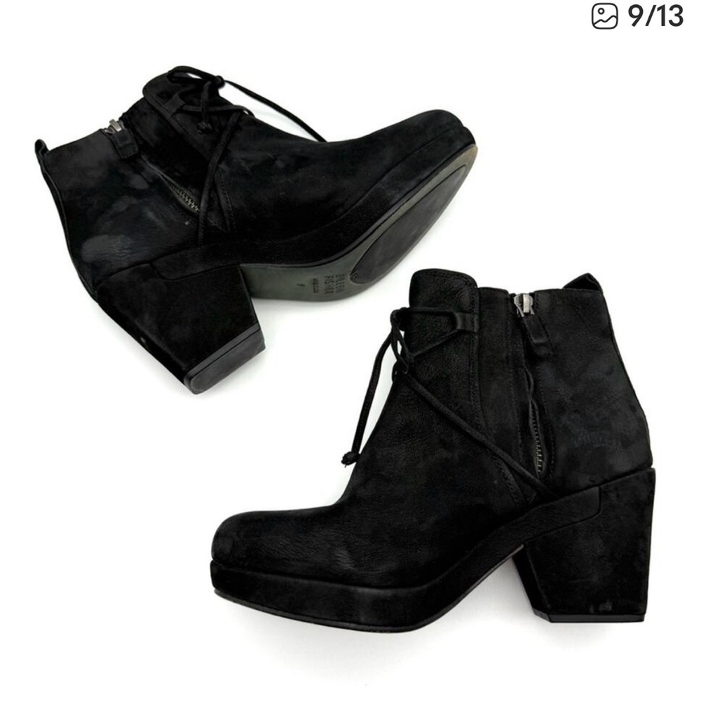 Eileen Fisher Black Laugh Platform Bootie in Suede 7 EF46218A